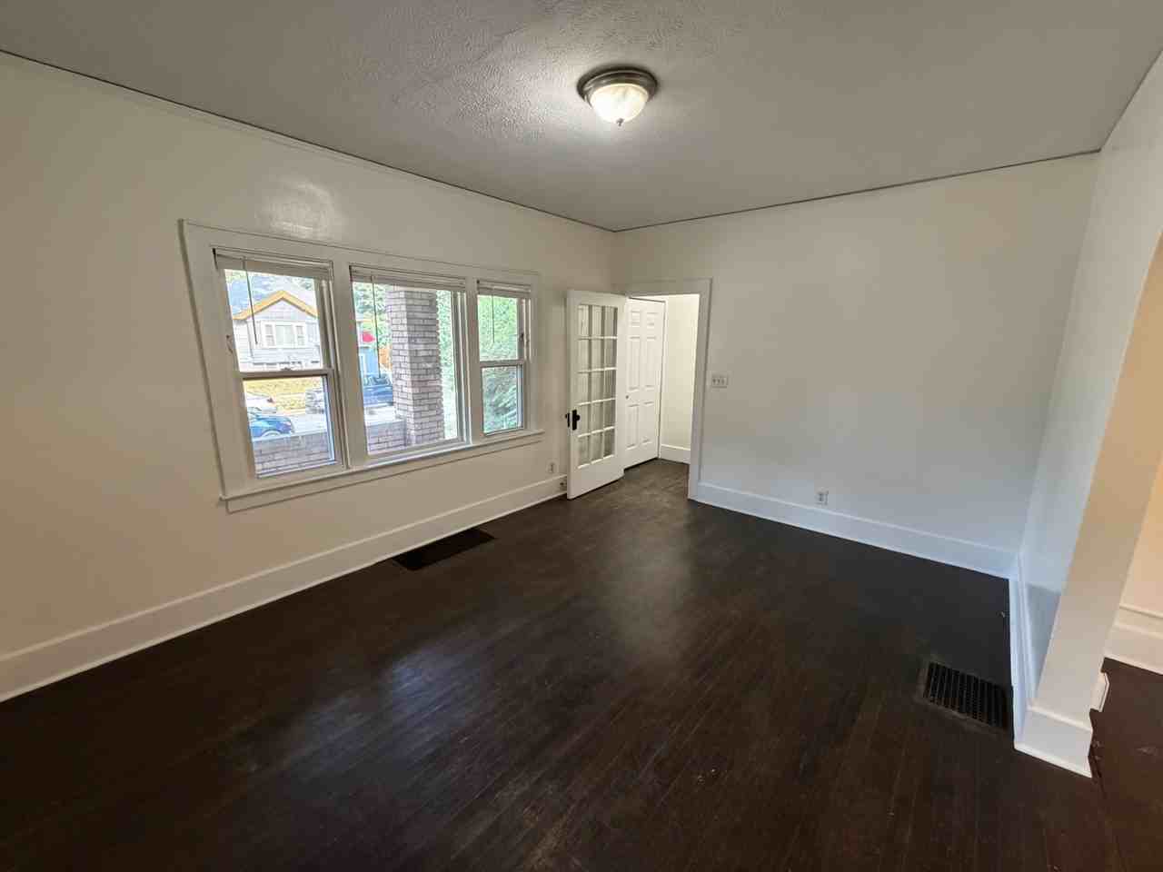 1801 Paris Ave Se #1 - Photo 3 of 13