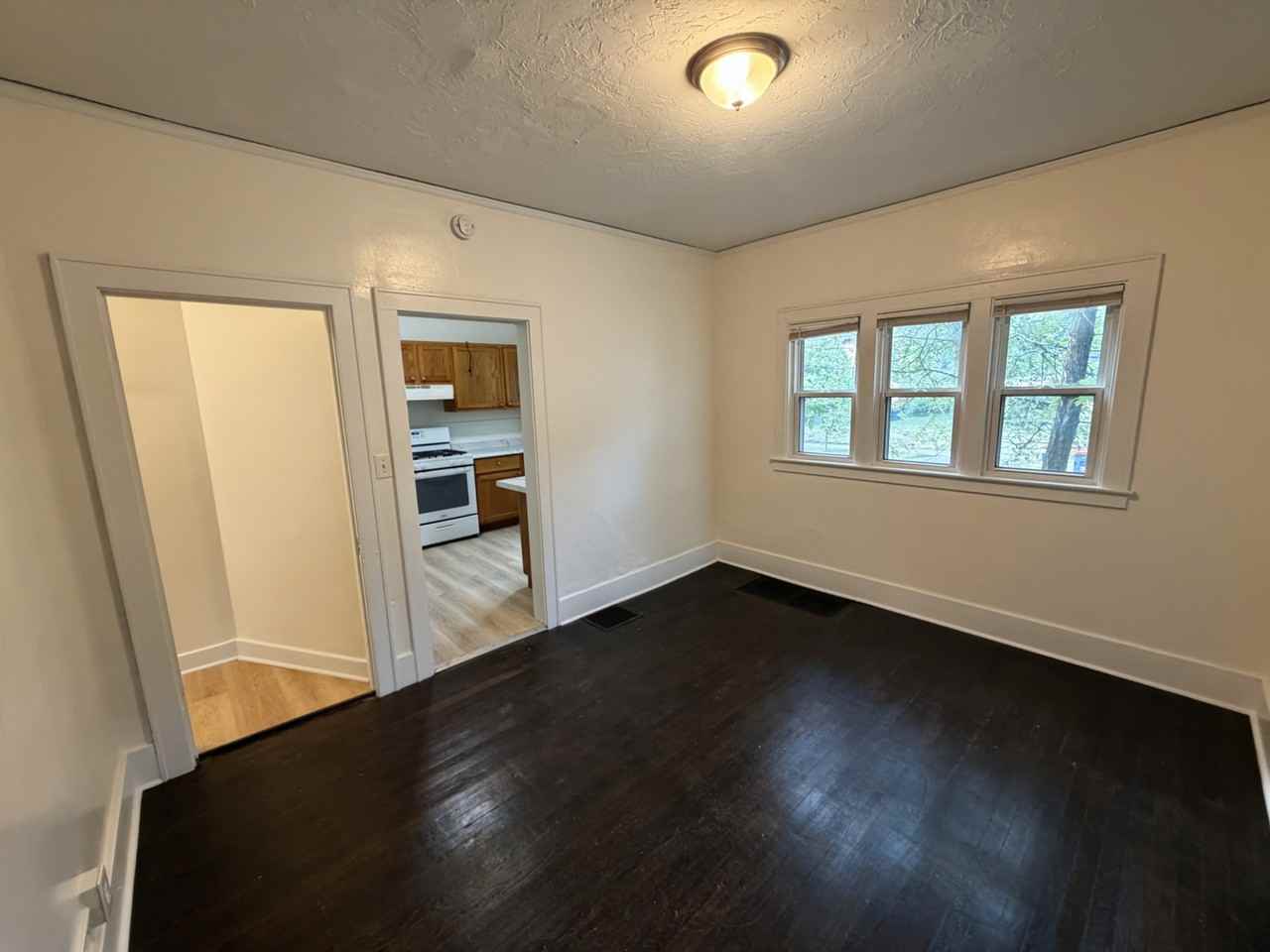 1801 Paris Ave Se #1 - Photo 4 of 13