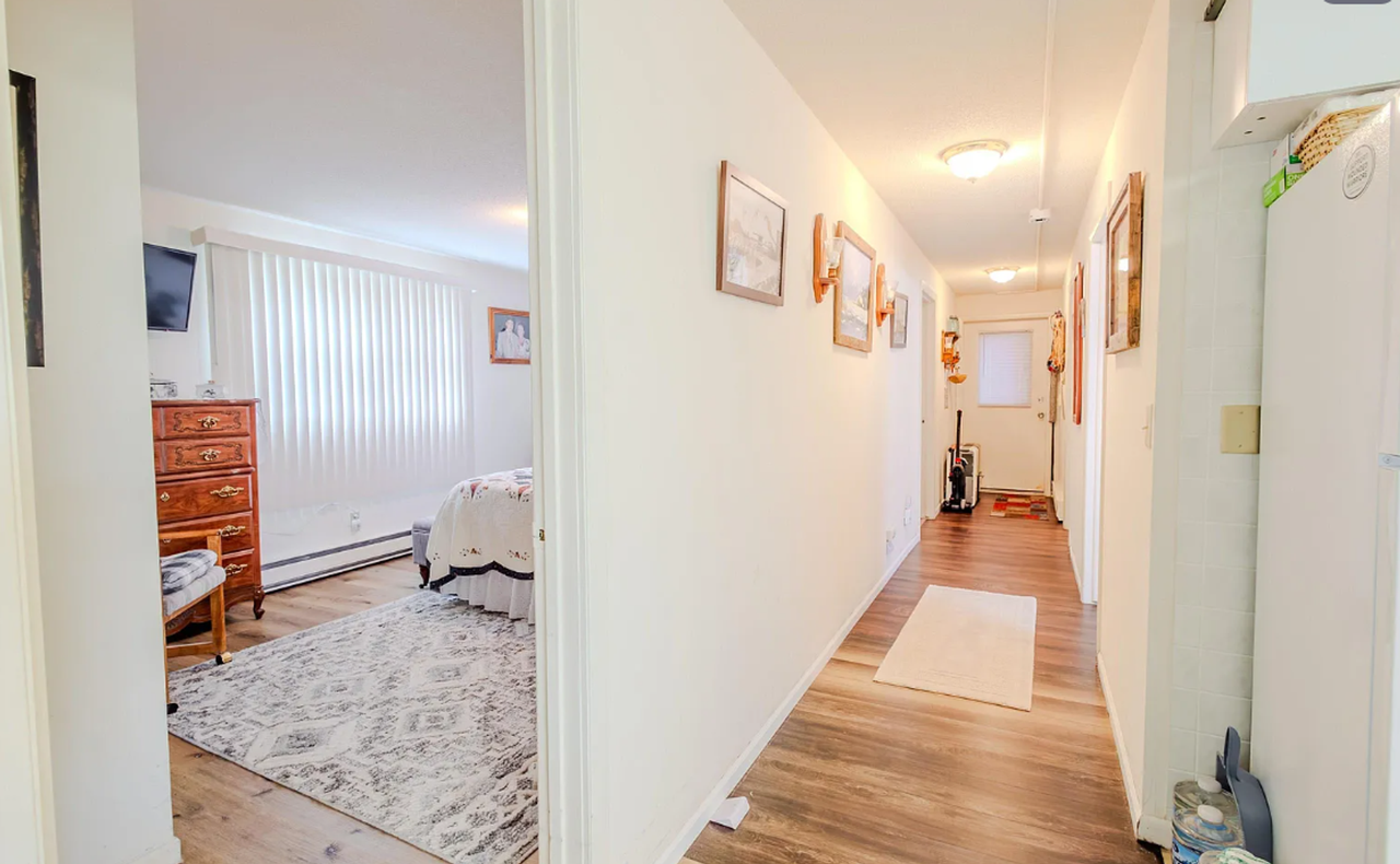 2406 Hill Ave #4 - Photo 2 of 24