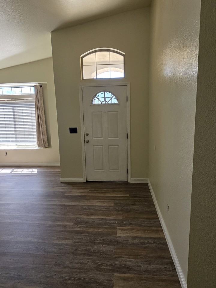1387 Nicole Ave #NA - Photo 5 of 26