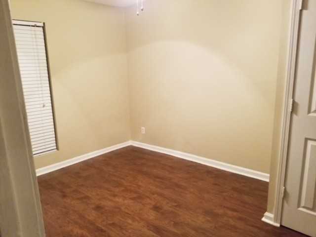 409 Old Mayhew Rd #10 - Photo 5 of 11