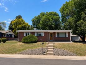 895 Holland St - Photo 1 of 1