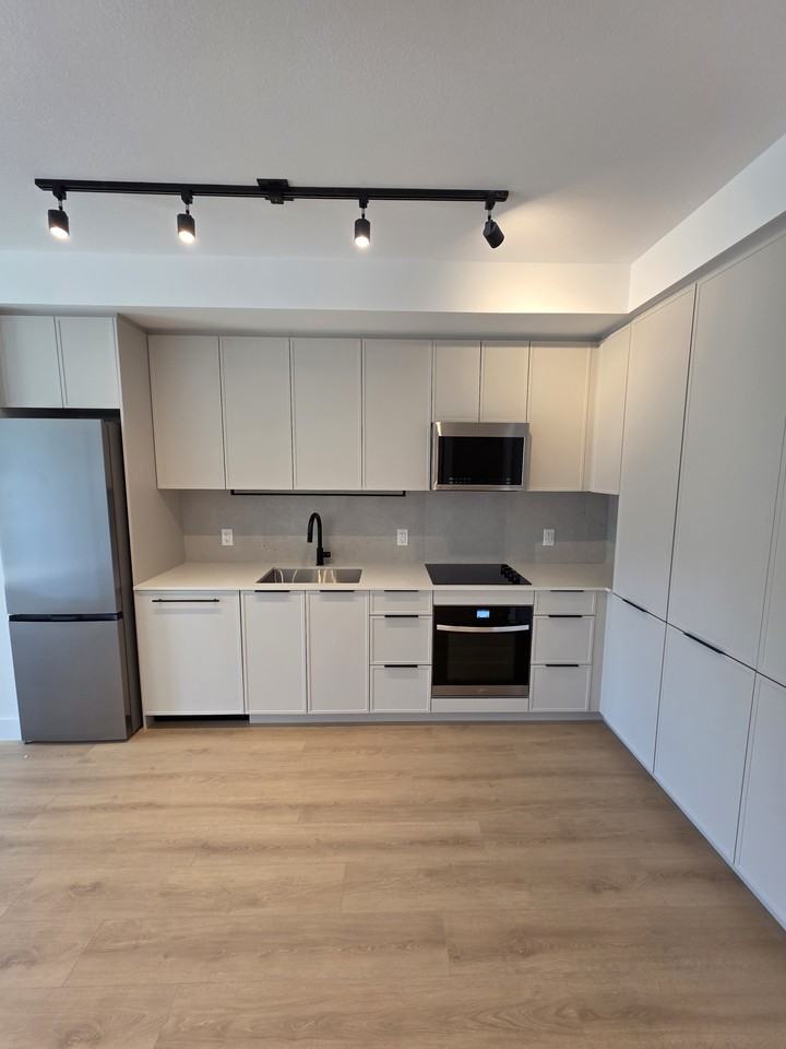 3055 Murray Street #404 - Photo 4 of 10