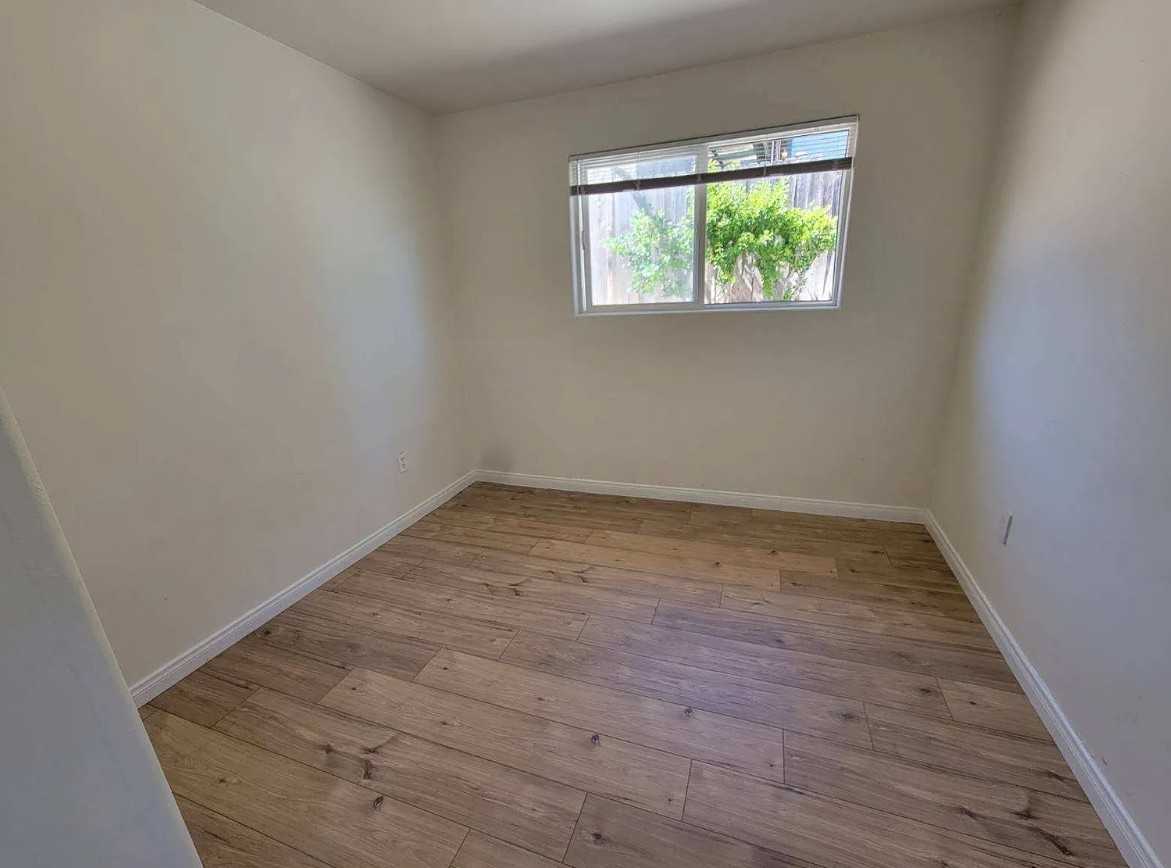 210 Goetting Way #NA - Photo 6 of 12