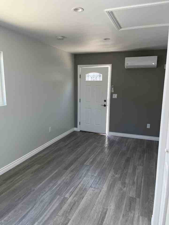 668 S Huntington St #NA - Photo 3 of 10