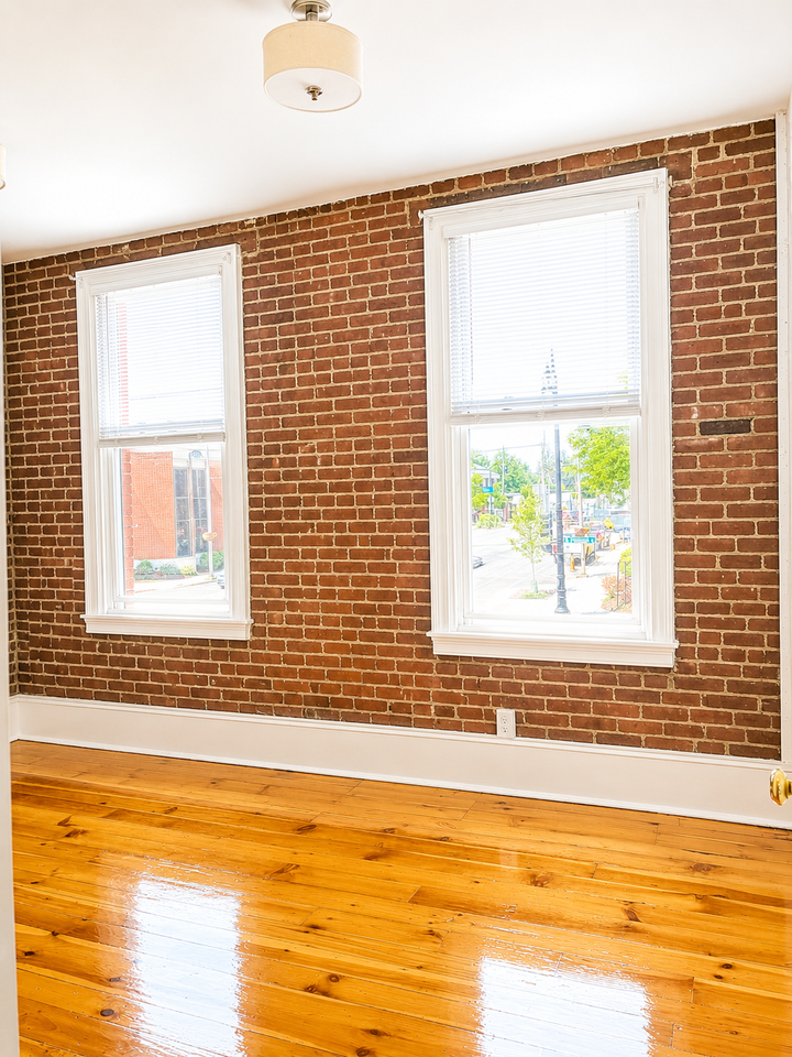 15 N Pleasant St #2S - Photo 4 of 10