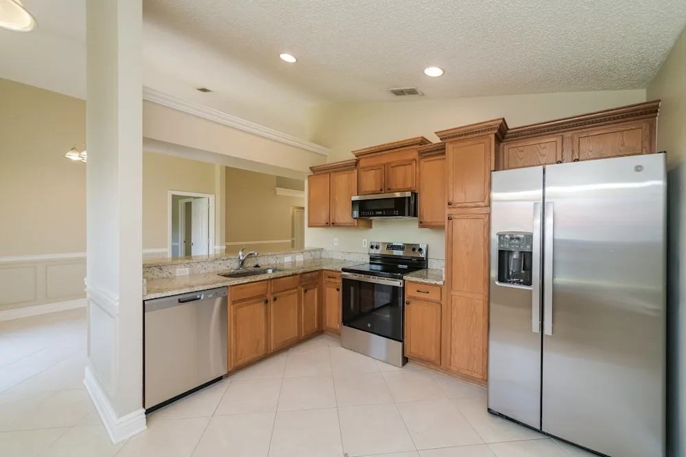 2902 Cool Breeze Circle - Photo 6 of 9