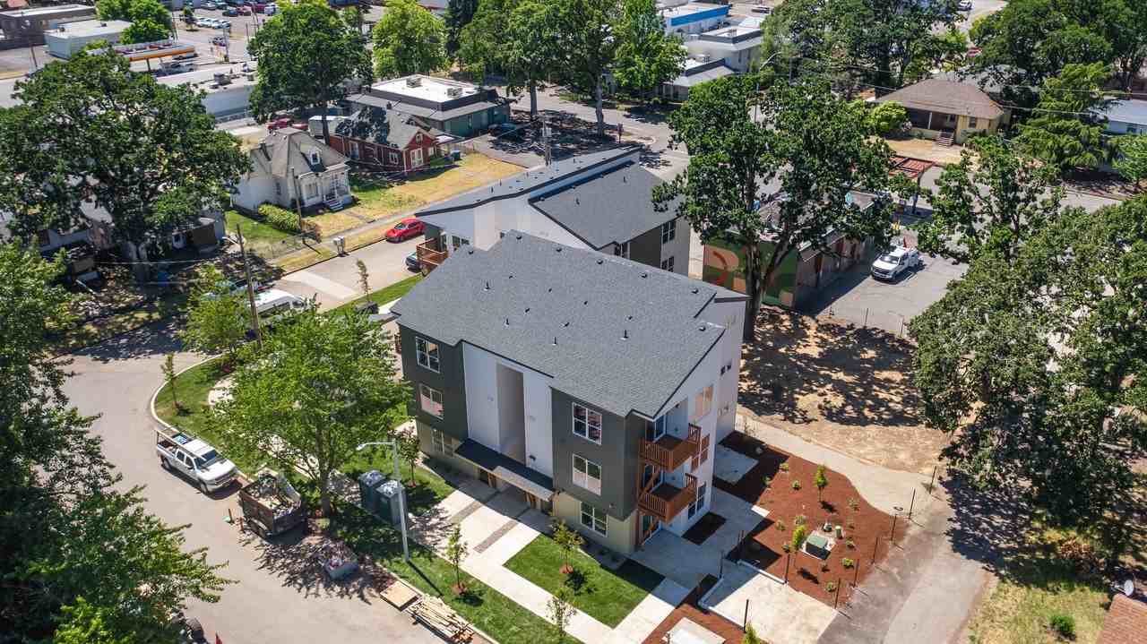Waller St. Apt. - Photo 2 of 11