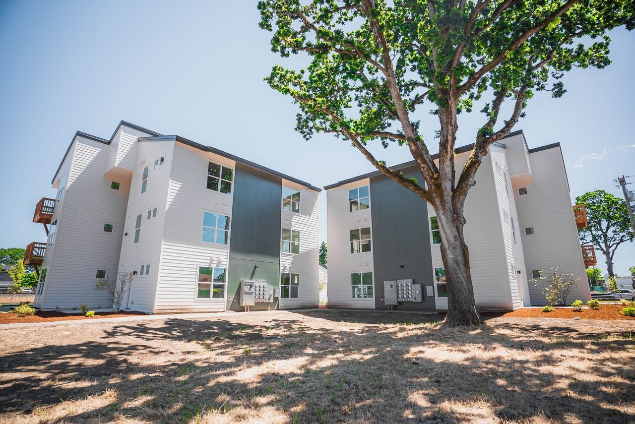 Waller St. Apt. - Photo 4 of 11