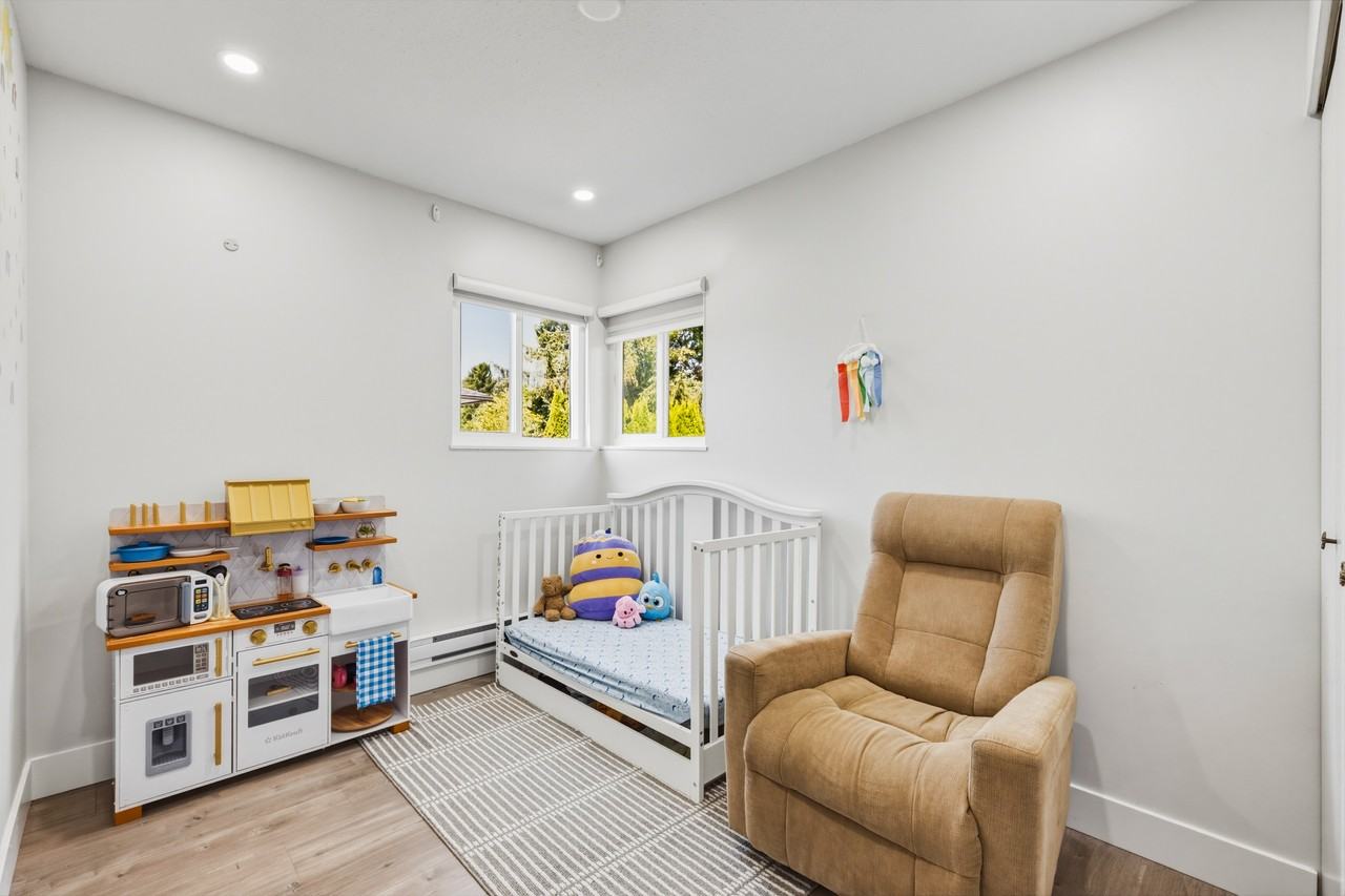 15691 20 Avenue - Photo 16