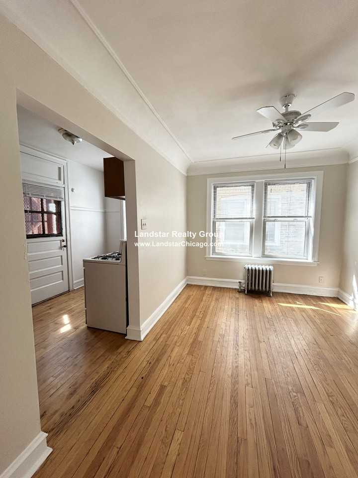 1806 West Farwell Avenue #3B - Photo 6 of 17