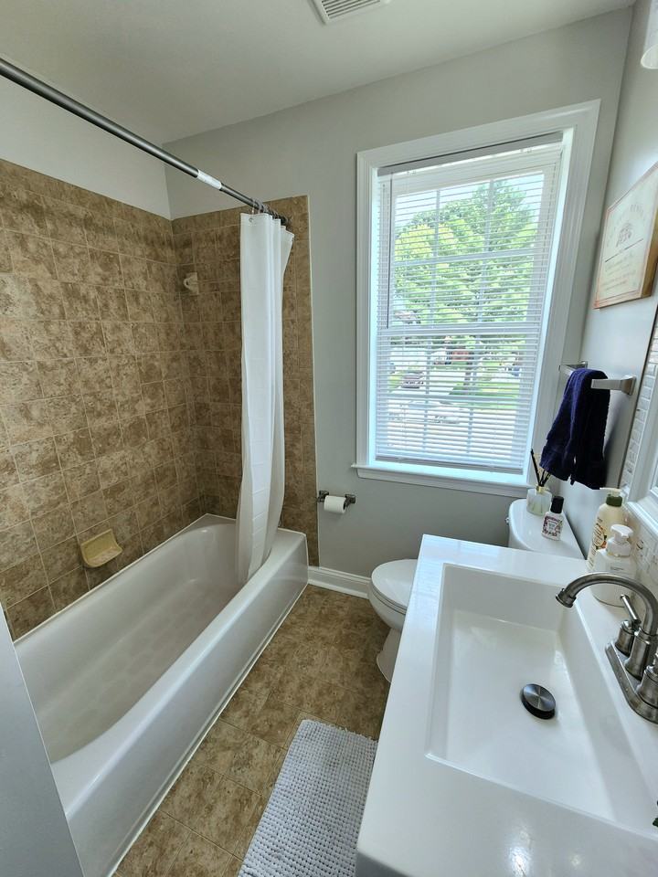 5922 Cedonia Ave #1 - Photo 6 of 8