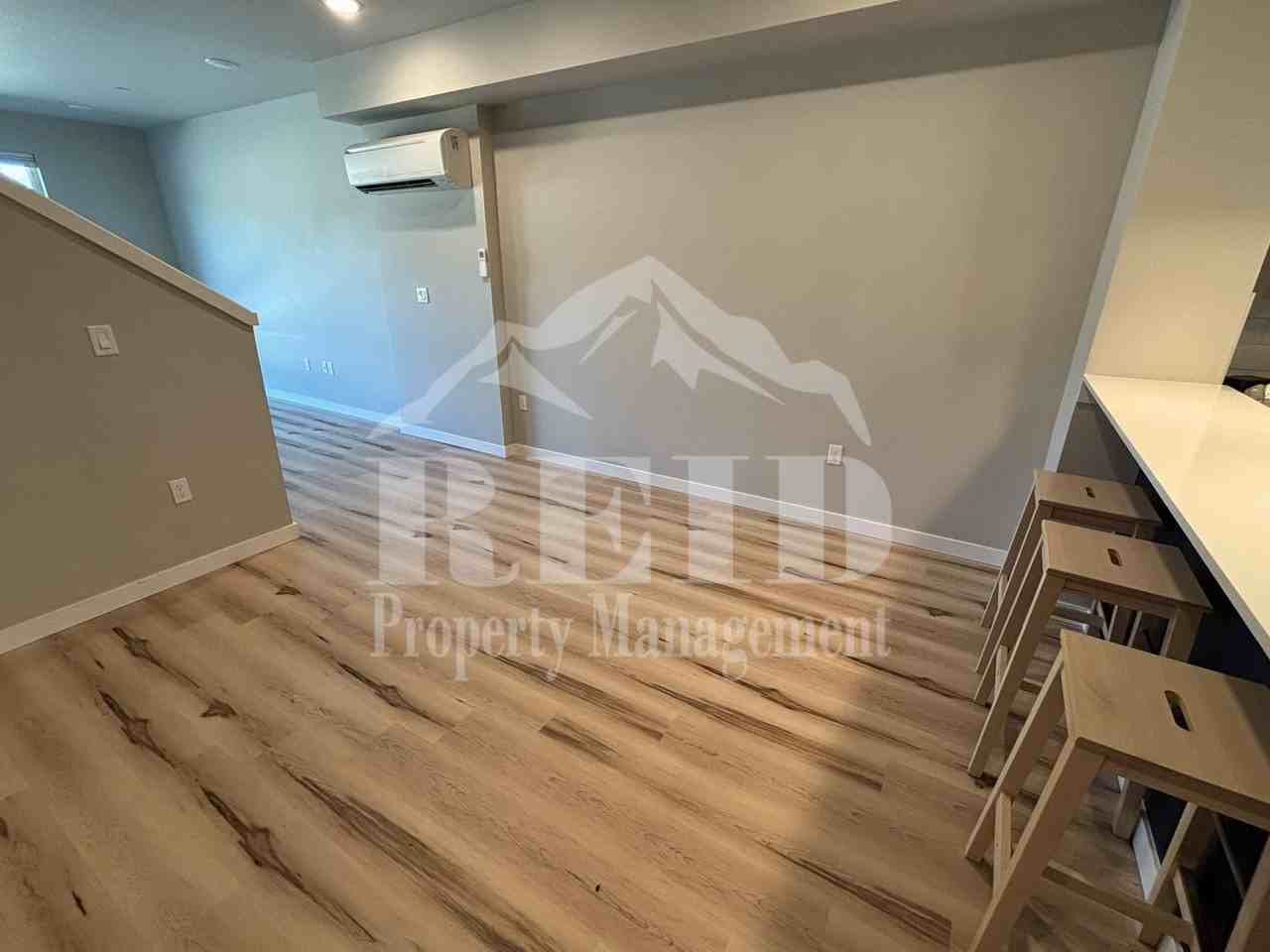 26184 Dungeness Ave Ne - Photo 4 of 17