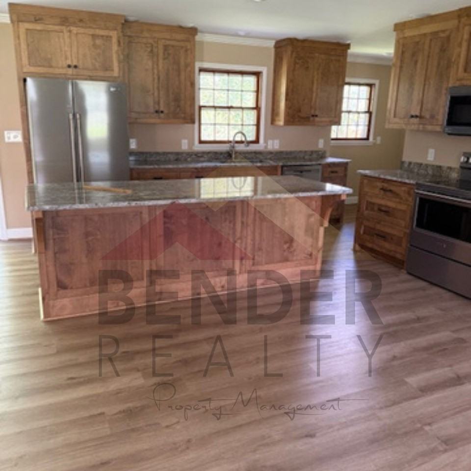 2100 Eugenia Ave Nw - Photo 4 of 9