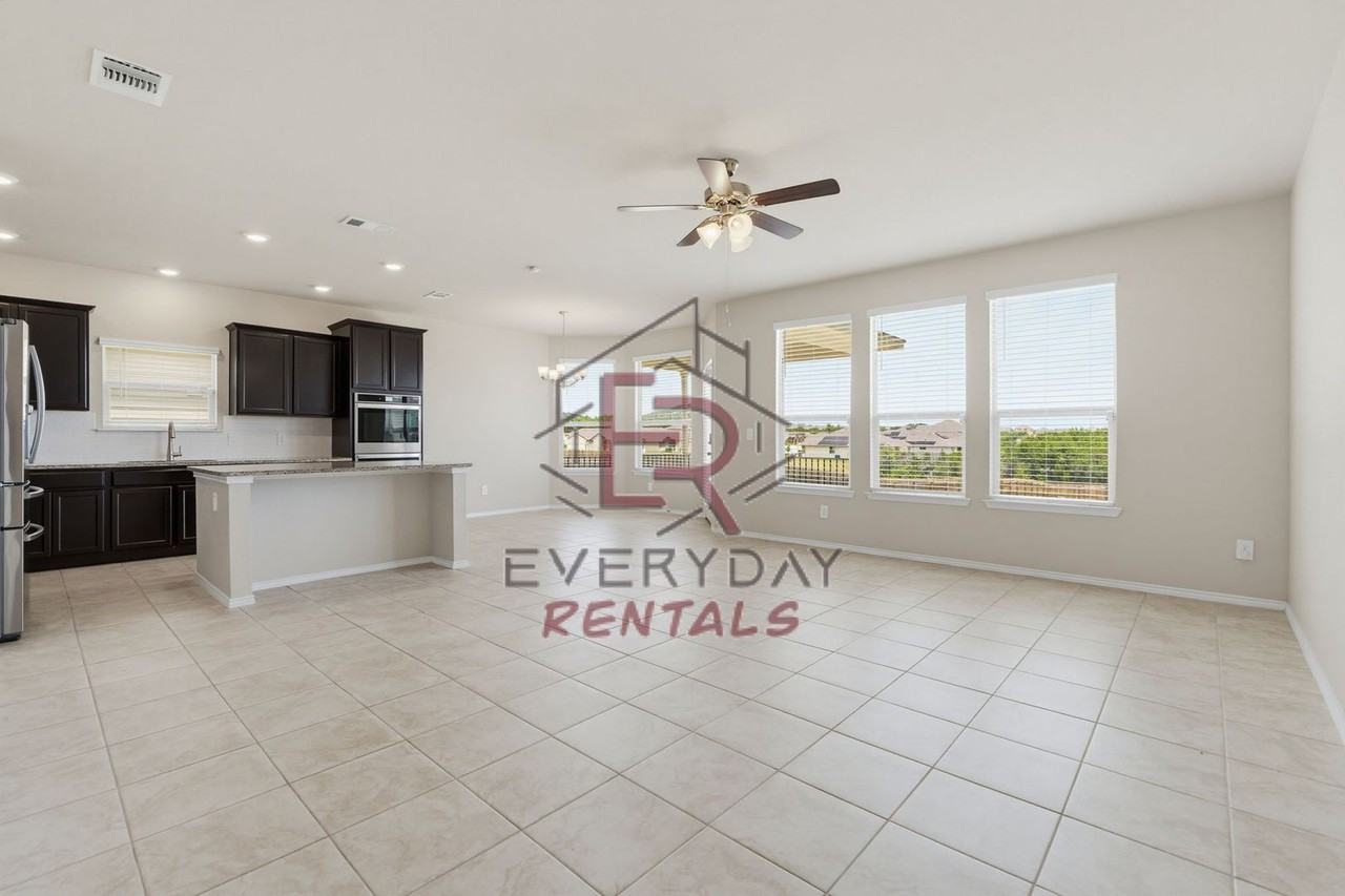 2102 Gadwall Way - Photo 4 of 19