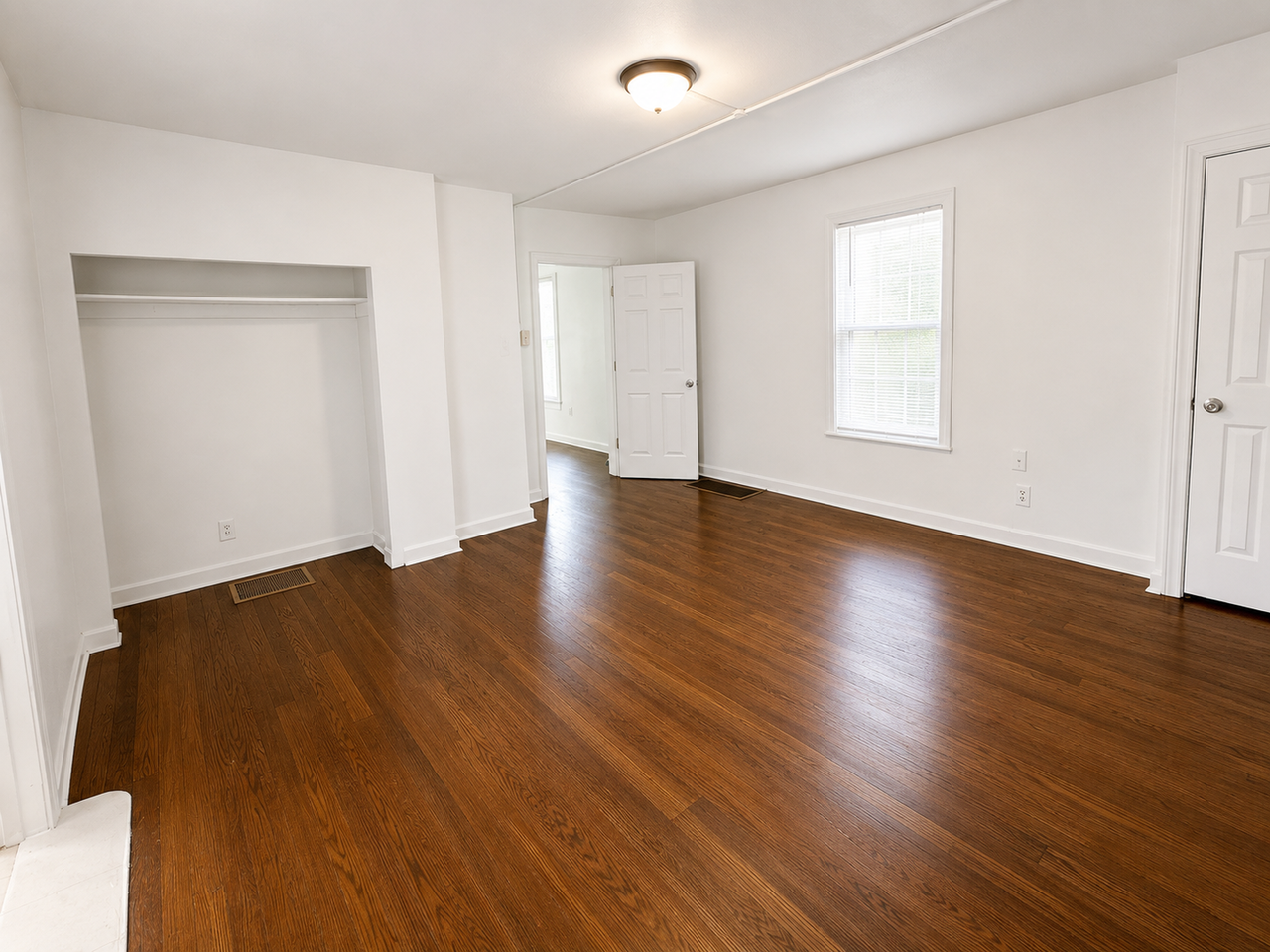 1514 E 24th Ave - Photo 4 of 12