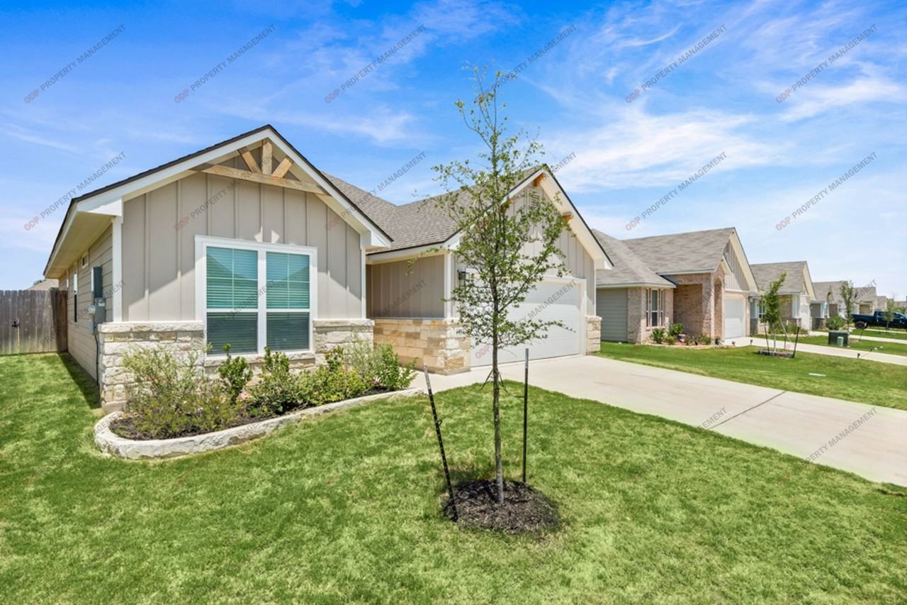 8114 Timber Hollow Ln - Photo 3 of 31