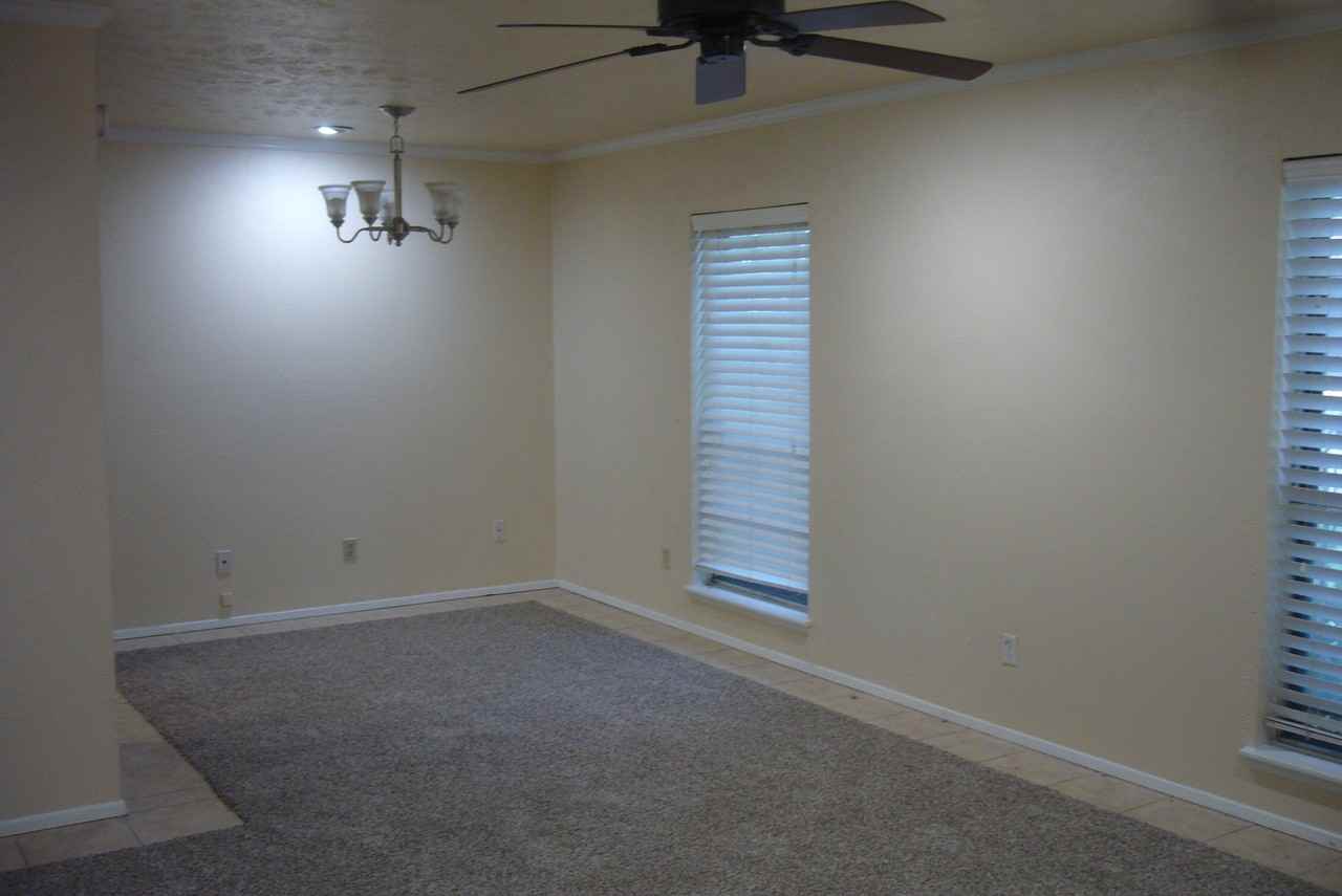 1109 Villa Downs Dr #NA - Photo 4 of 12