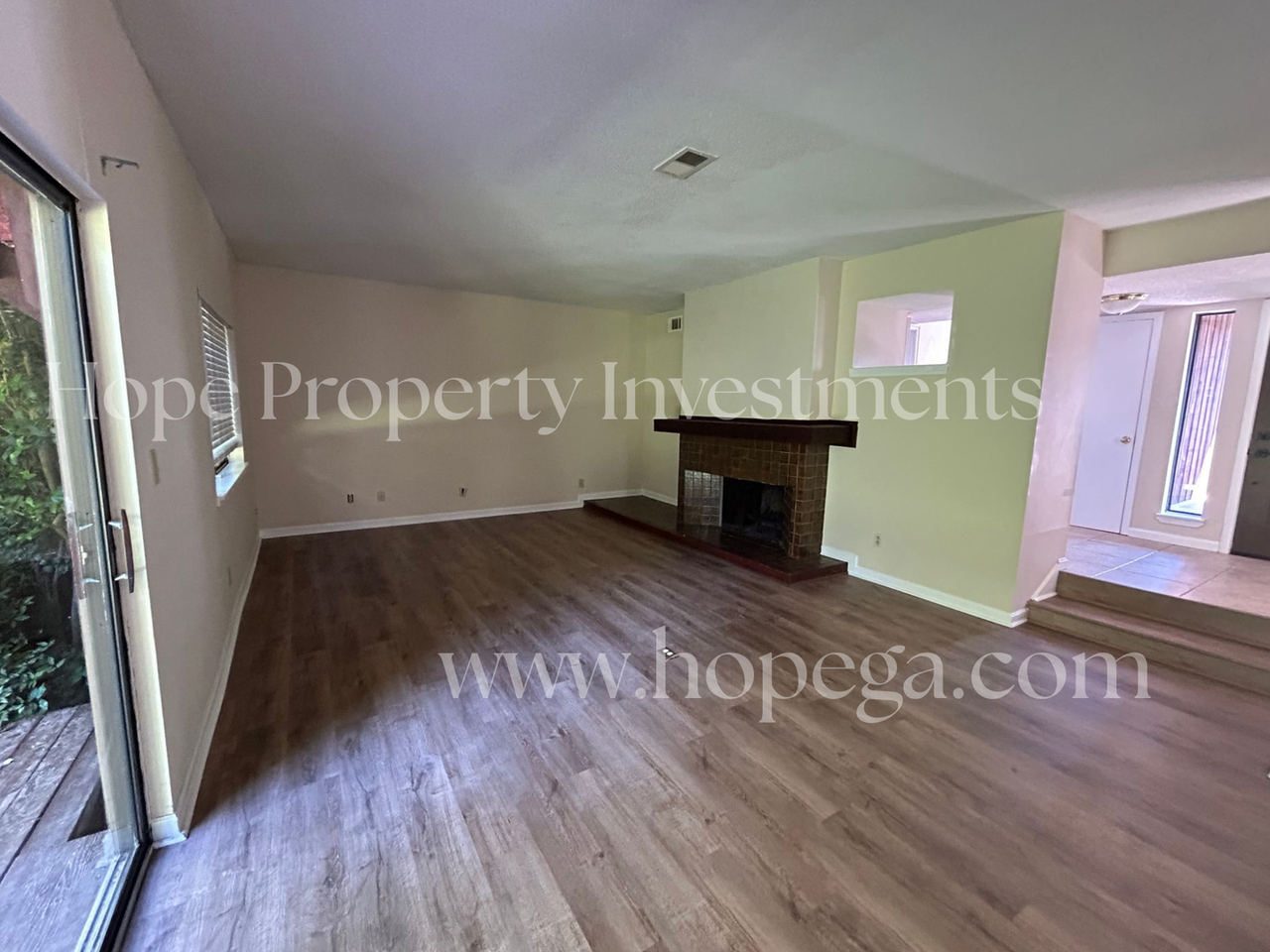 2 Northlake Cir - Photo 3 of 13
