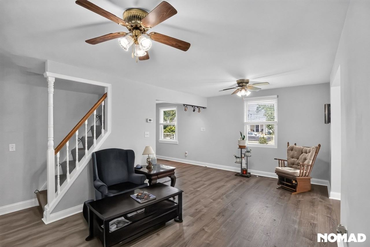 8217 Cornwall Rd - Photo 5 of 37