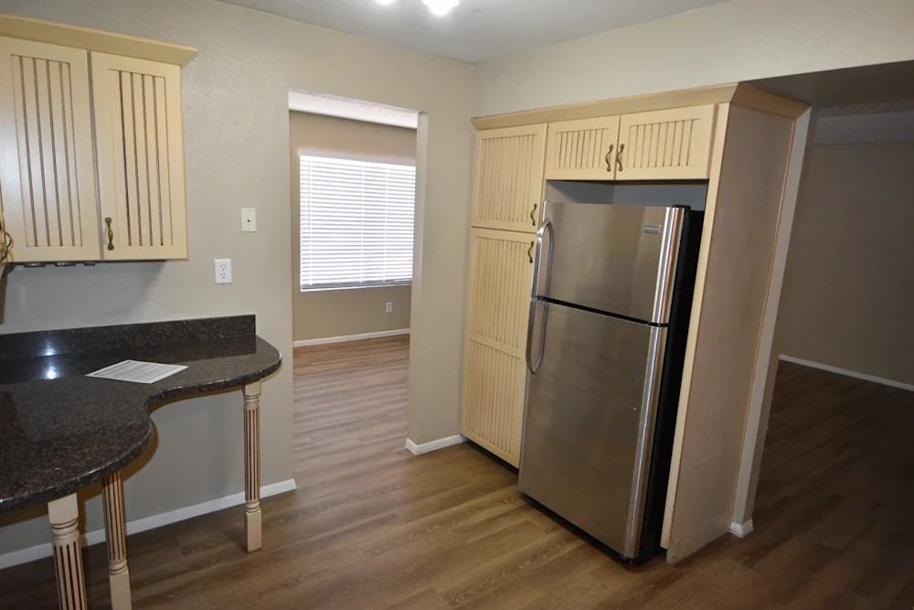 2303 West Waltann Lane - Photo 2 of 9