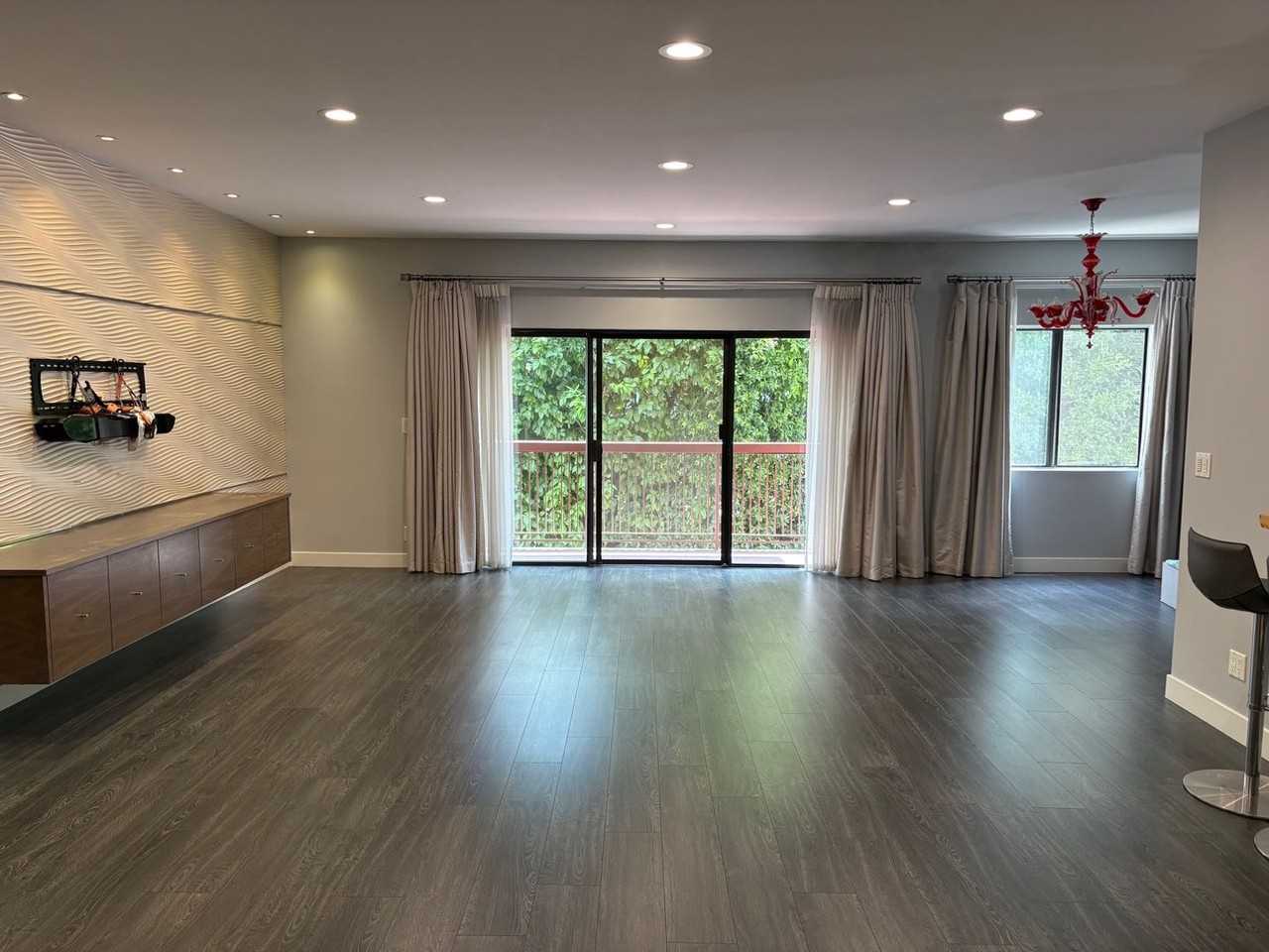 12540 Burbank Blvd #103 - Photo 3 of 25