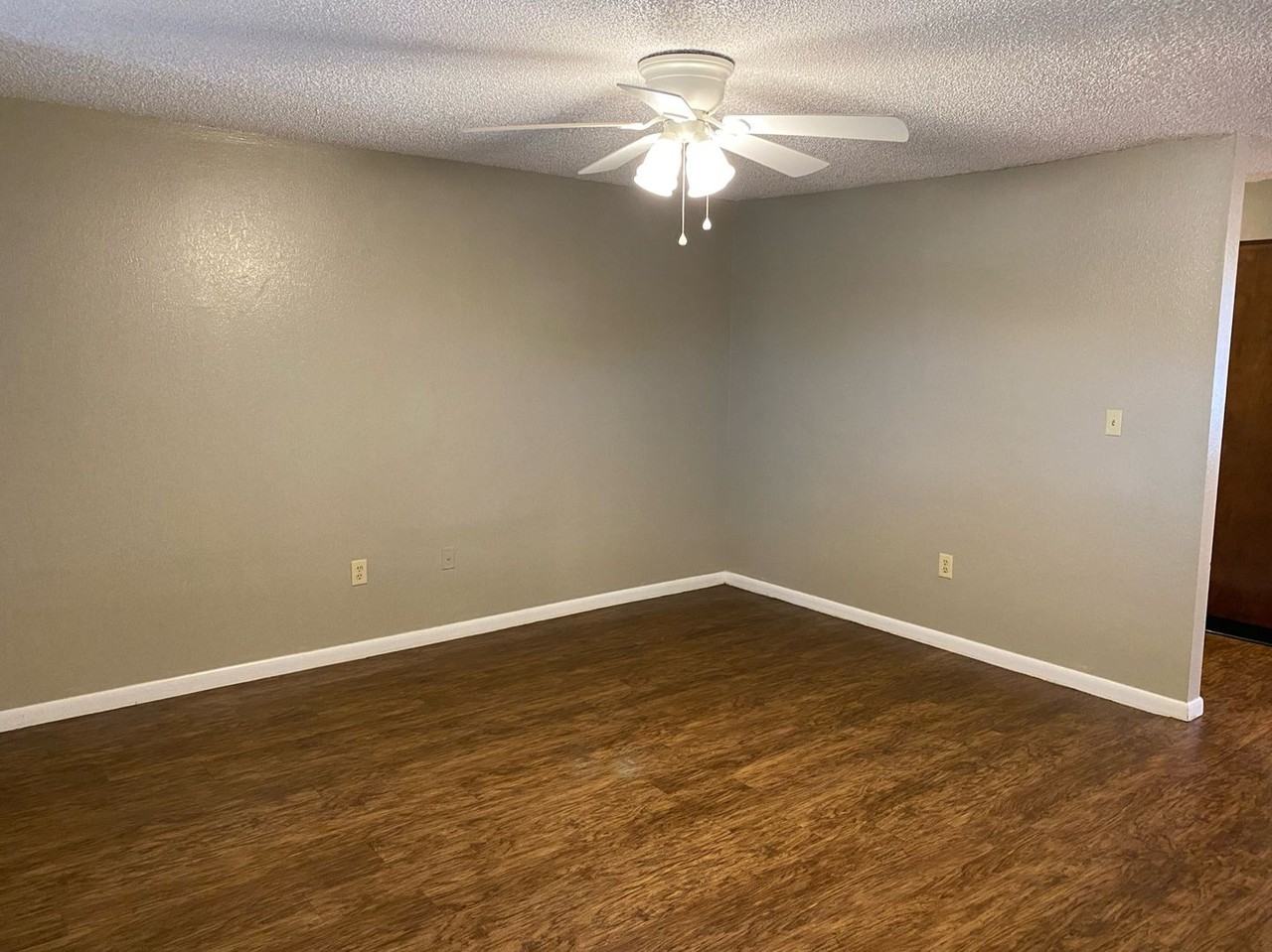 510 Dowden Rd - Photo 2 of 11