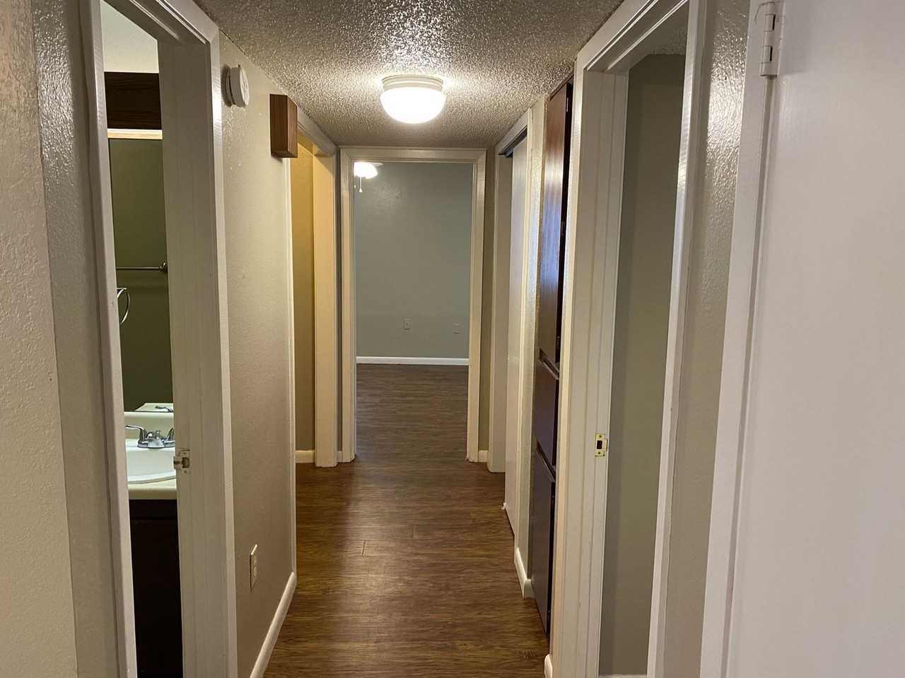 510 Dowden Rd - Photo 6 of 11