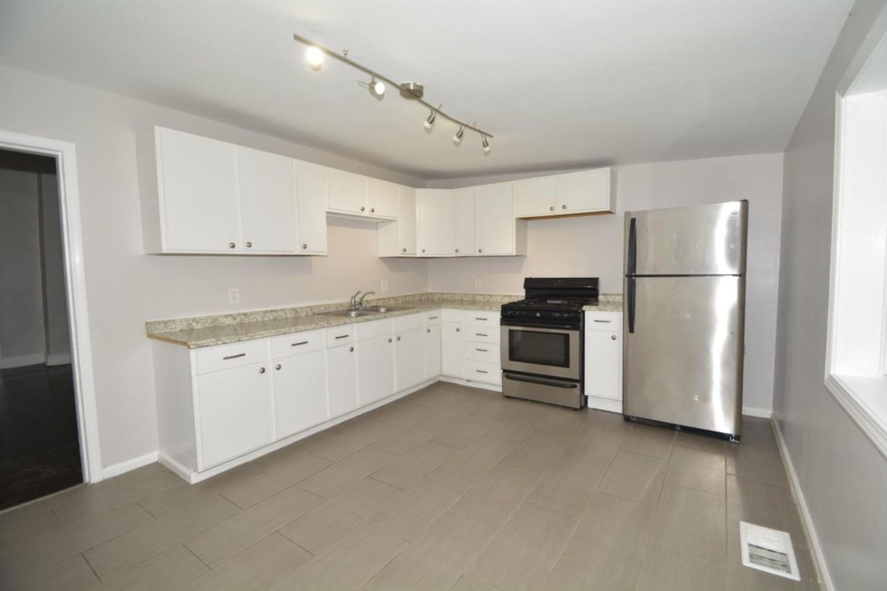 4582 Eastern Ave - Photo 2 of 14
