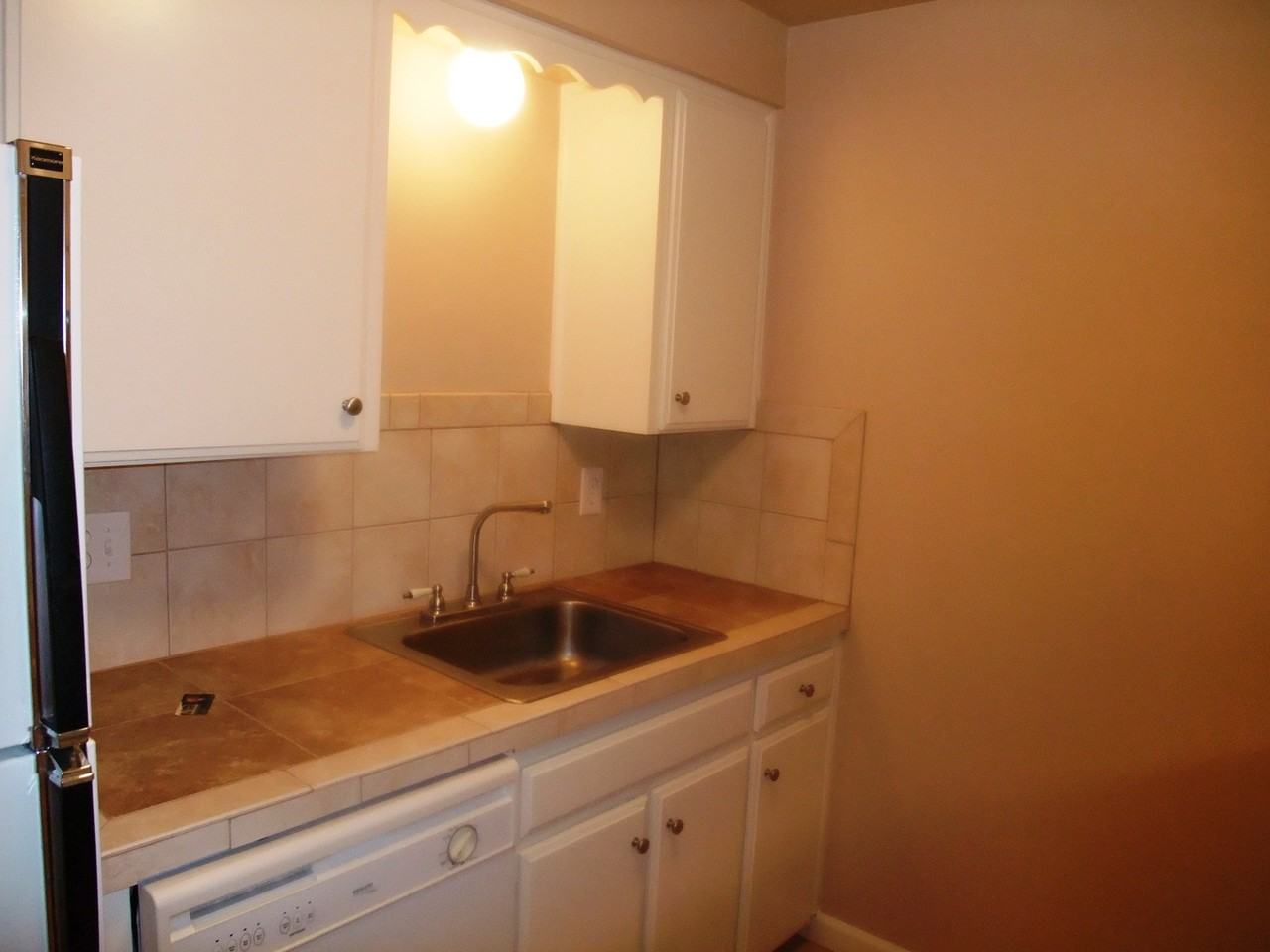 1135 Raffon Ct Se - Photo 3 of 9