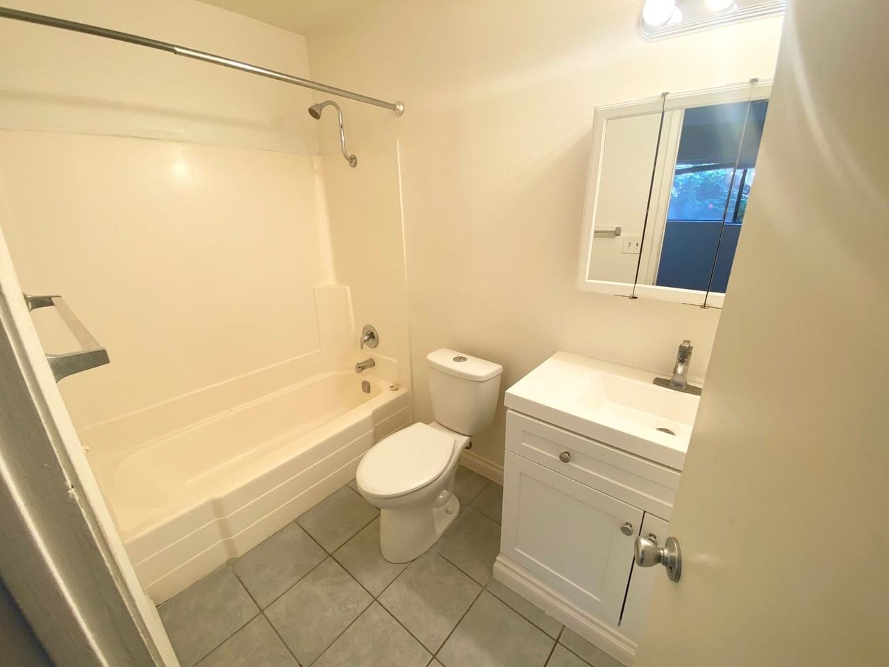 33941 Violet Lantern St #B - Photo 6 of 10