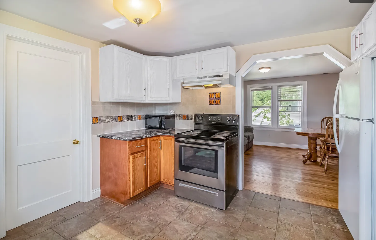 4080 Joyce Ave #B - Photo 7 of 23