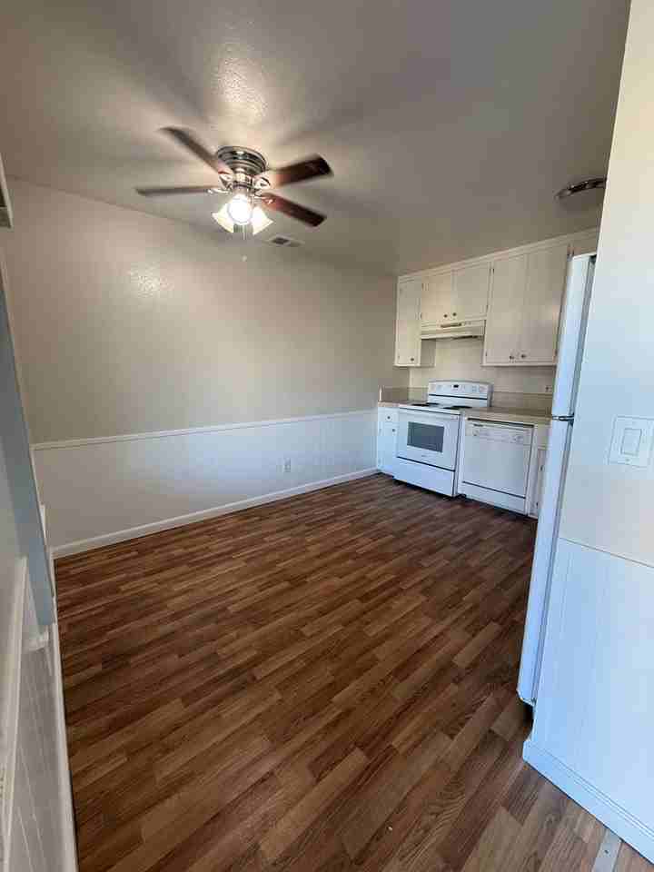 044- Villa Oaks - Photo 5 of 15
