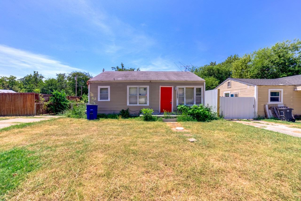 1020 E Apache St - Photo 6 of 14