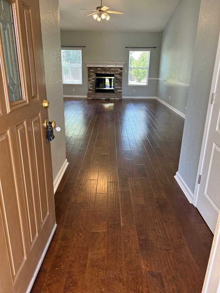 5032 W Modoc Ave - Photo 3 of 22