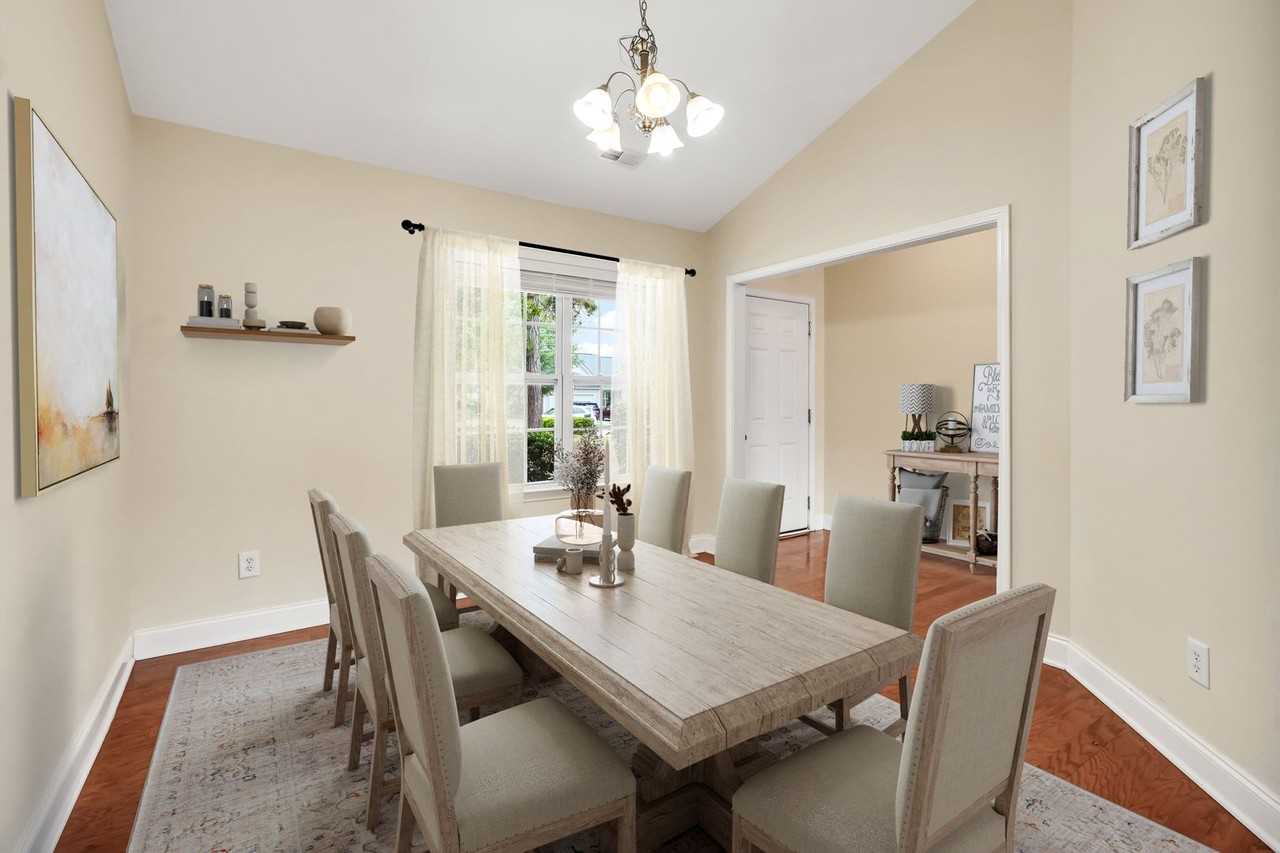 213 Whitehill Rd - Photo 7 of 35