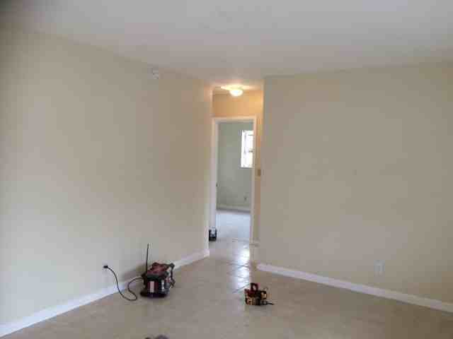 1114 Nw 19th Ave - Photo 7 of 14