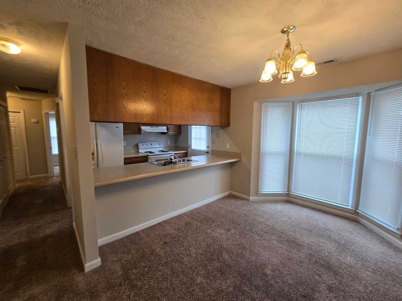 6850 Shawcross Ln - Photo 3 of 16