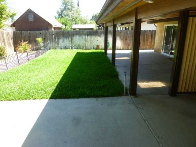 670 N G St - Photo 7 of 7
