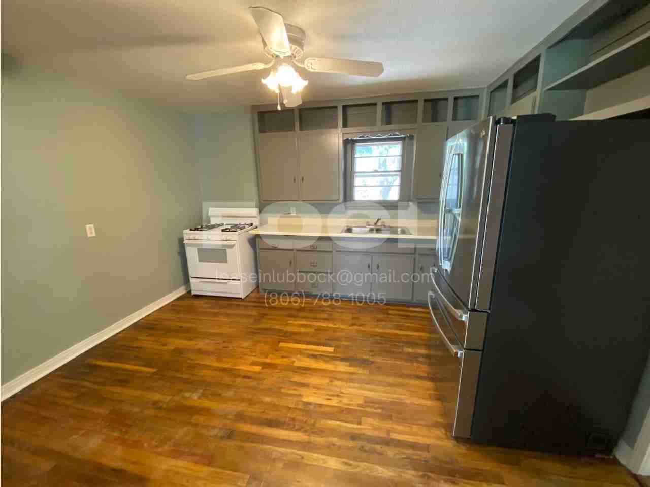 2510 Kenosha Ave - Photo 4 of 12