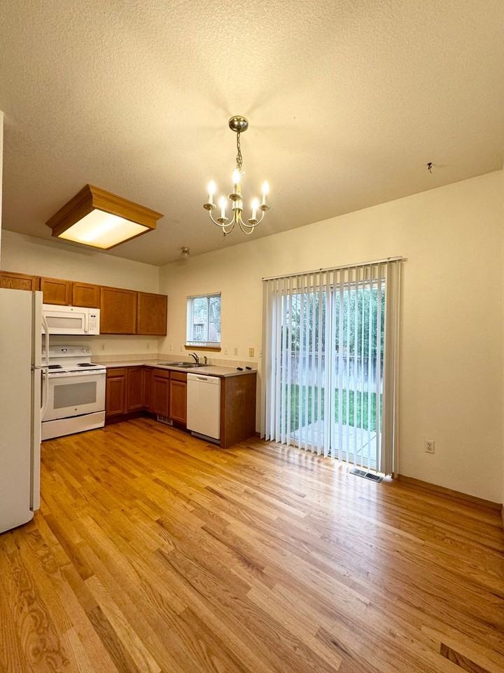 4152 Lookout Dr - Photo 5 of 17