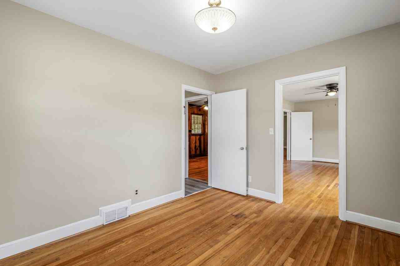 5219 Carol Ave - Photo 6 of 49