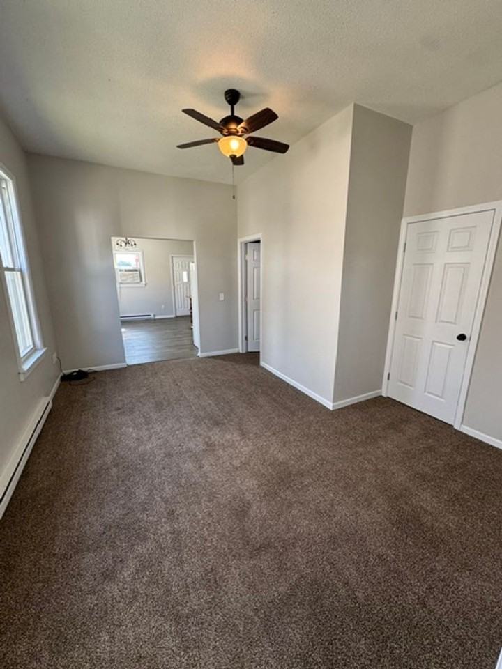 1610 Cass St - Photo 2 of 5