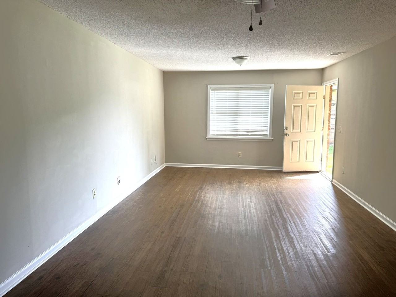 9 Southern Ct - Photo 3 of 7