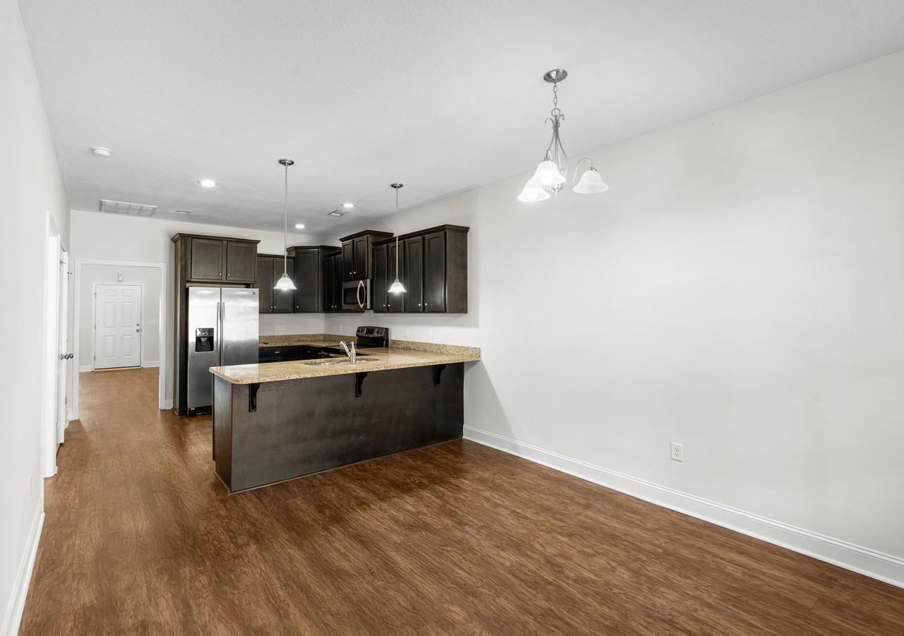 108 Ledbury Cv - Photo 4 of 26