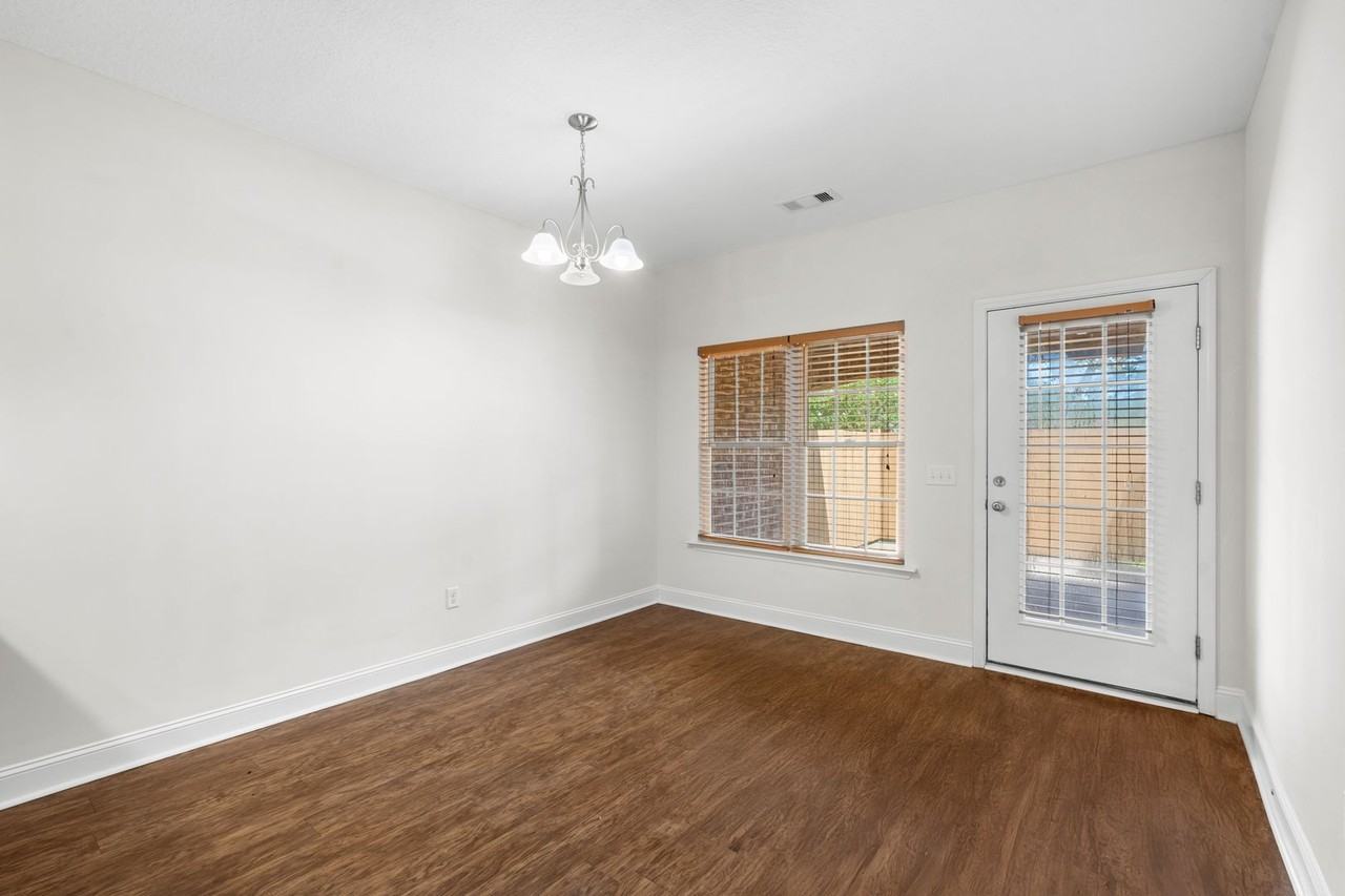 108 Ledbury Cv - Photo 5 of 26