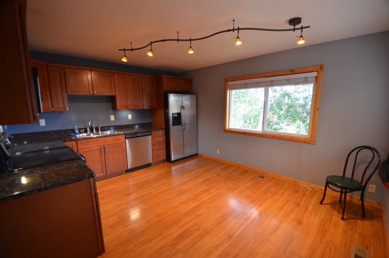 315 2nd St - Photo 2 of 27