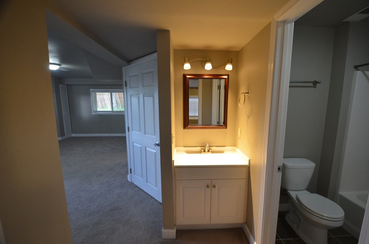 315 2nd St - Photo 5 of 27