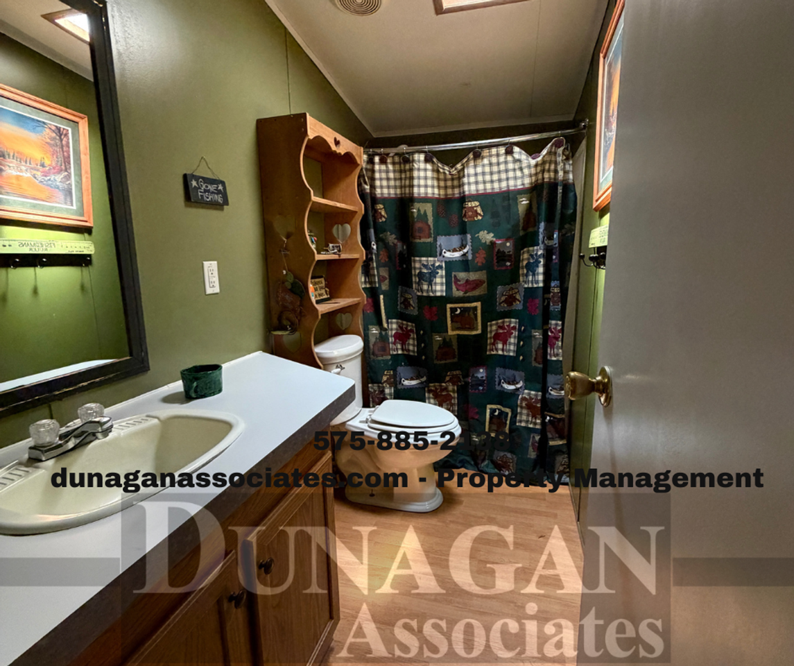 301 E Rose St - Photo 5 of 10