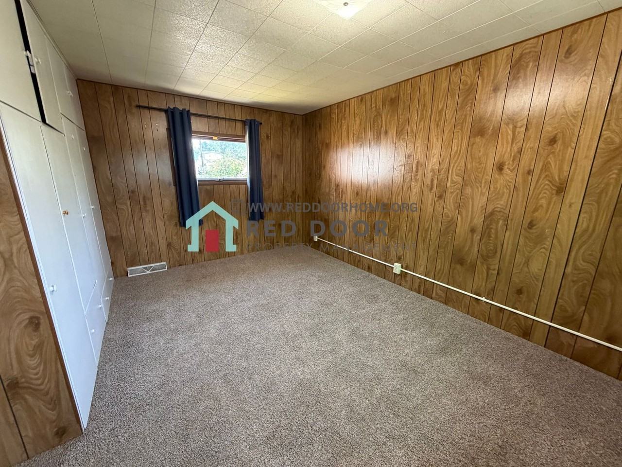 1910 Montana Ave - Photo 3 of 13